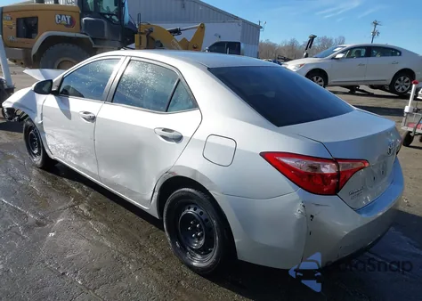 2019 Toyota Corolla Le z USA, uszkodzony, nr VIN 5YFBURHE9KP906724
